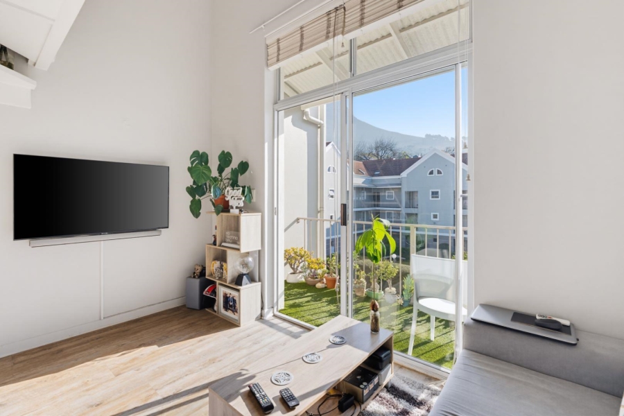 1 Bedroom Property for Sale in Gardens Western Cape